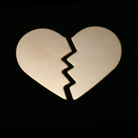 Gold Filled Broken Heart, 2 pieces, 24g Gold Filled Broken Heart, 2 pieces, 24g