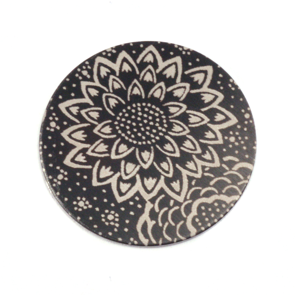 Anodized Aluminum 3/4" Circle, Black Design #3, 22g