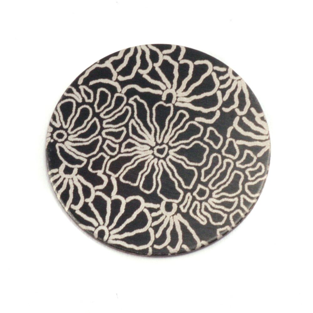 Anodized Aluminum 3/4" Circle, Black Design #5, 22g