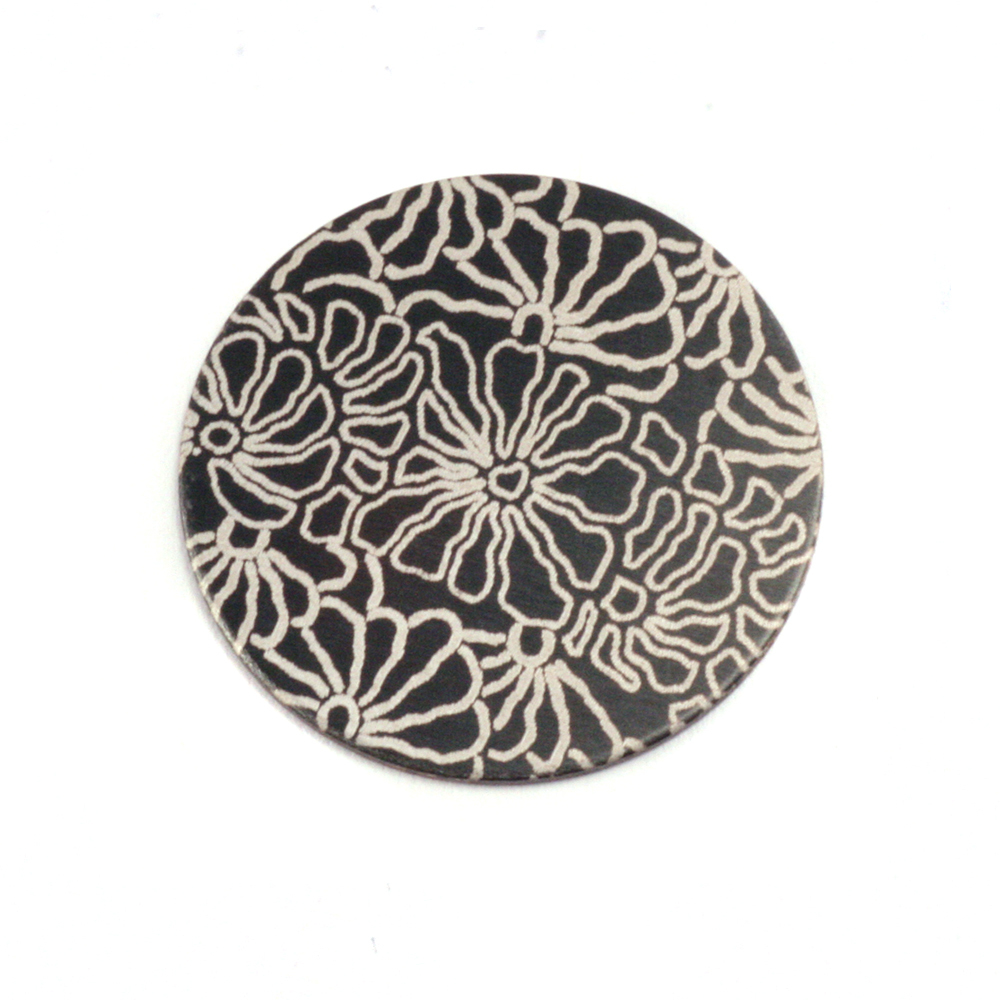 Anodized Aluminum 5/8" Circle, Black Design #5, 22g
